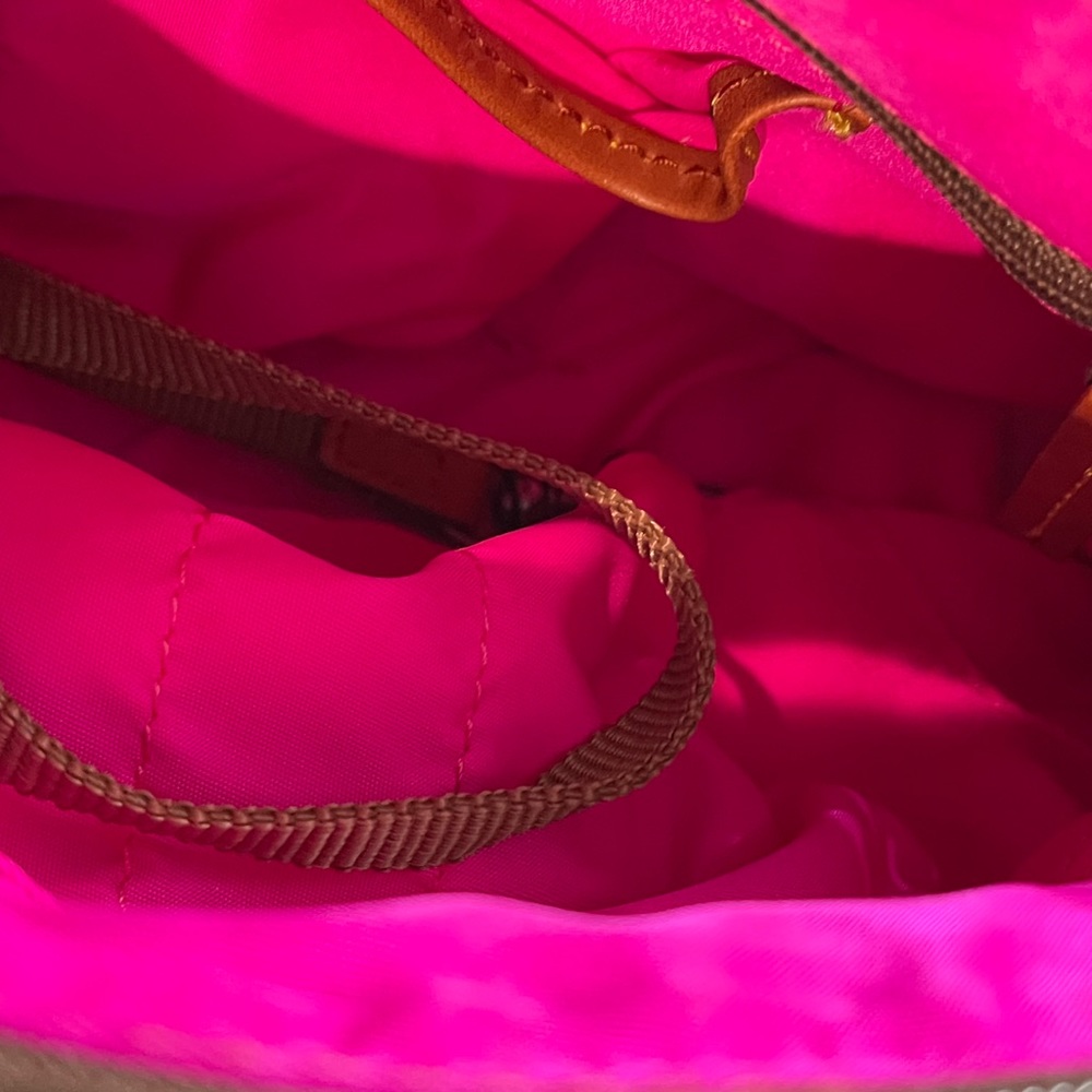 Dooney & Bourke hot pink mini bag - Picture 11 of 11